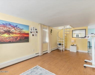 109 Poole Avenue - Photo Thumbnail 5