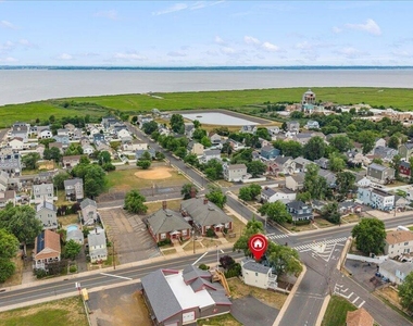 109 Poole Avenue - Photo Thumbnail 36
