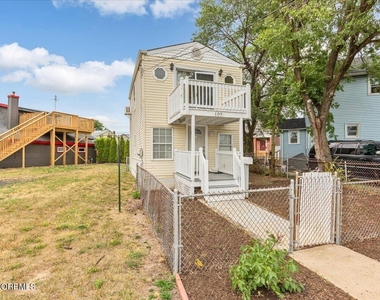 109 Poole Avenue - Photo Thumbnail 3