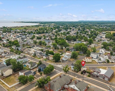 109 Poole Avenue - Photo Thumbnail 41