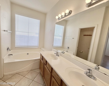 3530 E Park Avenue - Photo Thumbnail 26
