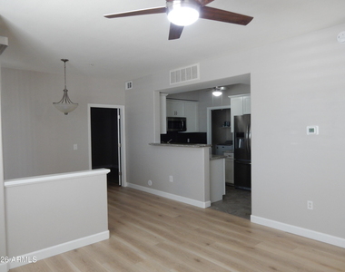 29606 N Tatum Boulevard - Photo Thumbnail 4