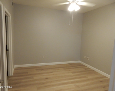 29606 N Tatum Boulevard - Photo Thumbnail 14