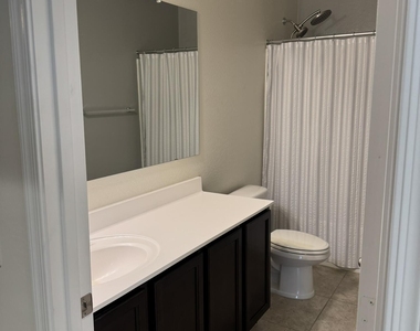 24718 N 184th Lane - Photo Thumbnail 7