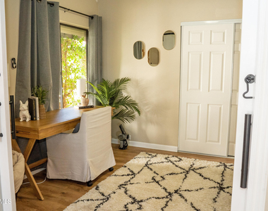 4313 N 28th Street - Photo Thumbnail 5