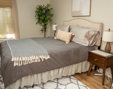 4313 N 28th Street - Photo Thumbnail 11