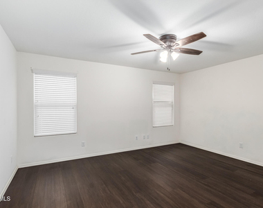 1749 E Chanute Pass -- - Photo Thumbnail 4
