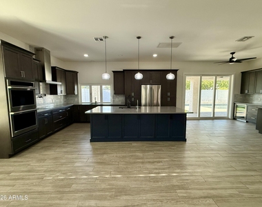 8702 E San Ardo Drive - Photo Thumbnail 4