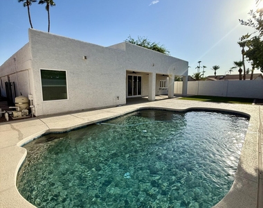 8702 E San Ardo Drive - Photo Thumbnail 22