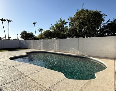 8702 E San Ardo Drive - Photo Thumbnail 21