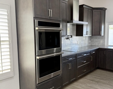 8702 E San Ardo Drive - Photo Thumbnail 6
