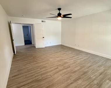8702 E San Ardo Drive - Photo Thumbnail 13