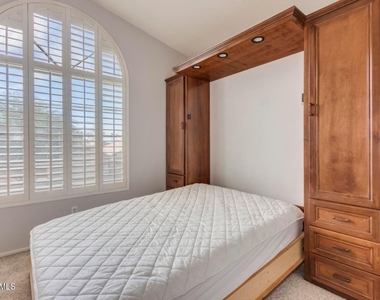 1312 W Libby Street - Photo Thumbnail 13