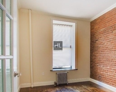 West 108th Street - Photo Thumbnail 5