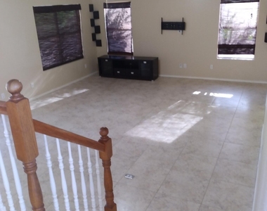 1167 W Lisa Lane - Photo Thumbnail 14