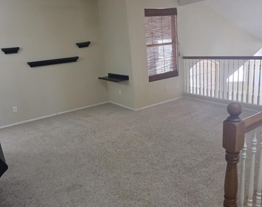 1167 W Lisa Lane - Photo Thumbnail 15