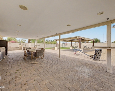 16550 N Naegel Drive - Photo Thumbnail 21