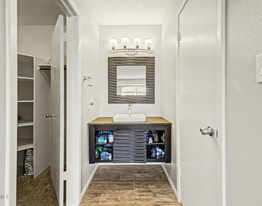 2121 S Pennington Street - Photo Thumbnail 13
