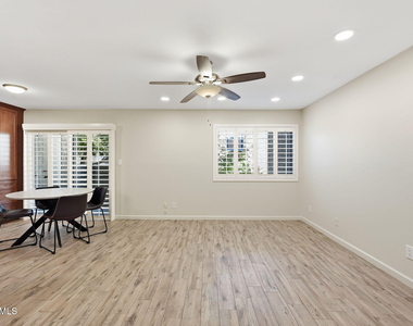 5525 E Thomas Road - Photo Thumbnail 10
