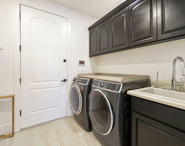 8902 E Ann Way - Photo Thumbnail 46