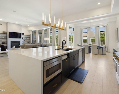 8902 E Ann Way - Photo Thumbnail 20