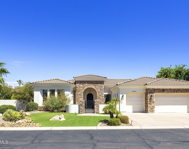 8902 E Ann Way - Photo Thumbnail 2