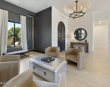 8902 E Ann Way - Photo Thumbnail 8