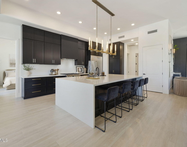 8902 E Ann Way - Photo Thumbnail 15