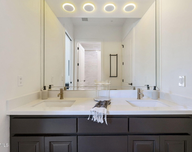 8902 E Ann Way - Photo Thumbnail 29