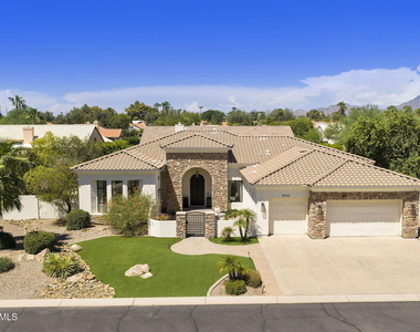 8902 E Ann Way - Photo Thumbnail 1