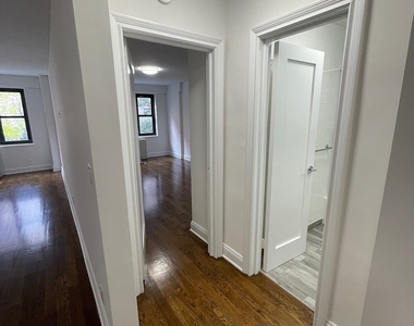 East 56 Street - Photo Thumbnail 9