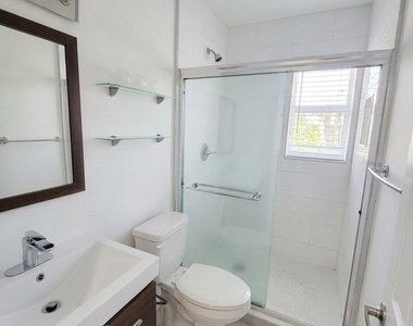 1415 Se 2nd Street - Photo Thumbnail 4