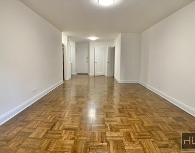 East 56 Street - Photo Thumbnail 1