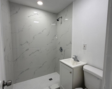 4400 Sw 36th Street - Photo Thumbnail 2