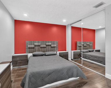 17626 Tiffany Trace Drive - Photo Thumbnail 14