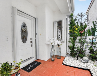 17626 Tiffany Trace Drive - Photo Thumbnail 2