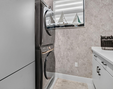 9124 Silver Marsh Lane - Photo Thumbnail 21