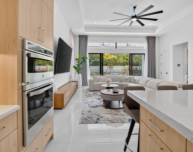 9124 Silver Marsh Lane - Photo Thumbnail 6