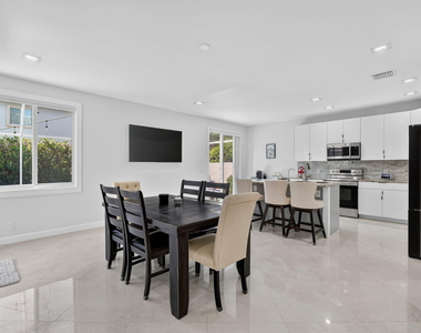 5040 Heron Place - Photo Thumbnail 4