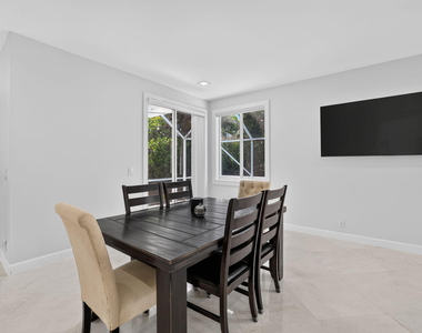 5040 Heron Place - Photo Thumbnail 8