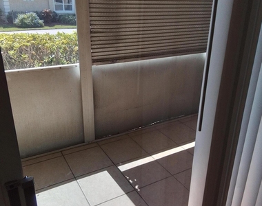 1535 Se Royal Green Circle - Photo Thumbnail 10