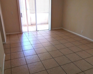 1535 Se Royal Green Circle - Photo Thumbnail 7