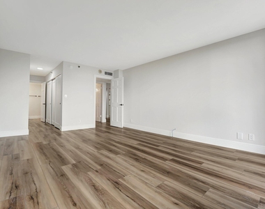 2900 Ne 14th St Causeway - Photo Thumbnail 14
