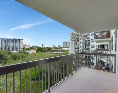 2900 Ne 14th St Causeway - Photo Thumbnail 29
