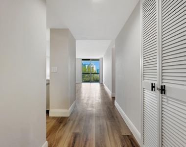 2900 Ne 14th St Causeway - Photo Thumbnail 37