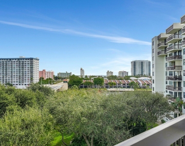 2900 Ne 14th St Causeway - Photo Thumbnail 30