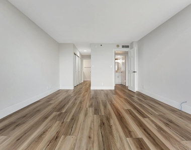 2900 Ne 14th St Causeway - Photo Thumbnail 13