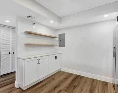 2900 Ne 14th St Causeway - Photo Thumbnail 6
