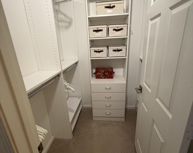 4823 Chancellor Drive - Photo Thumbnail 4