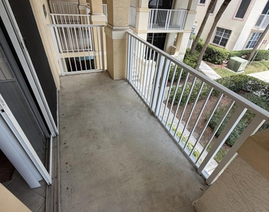 4823 Chancellor Drive - Photo Thumbnail 8